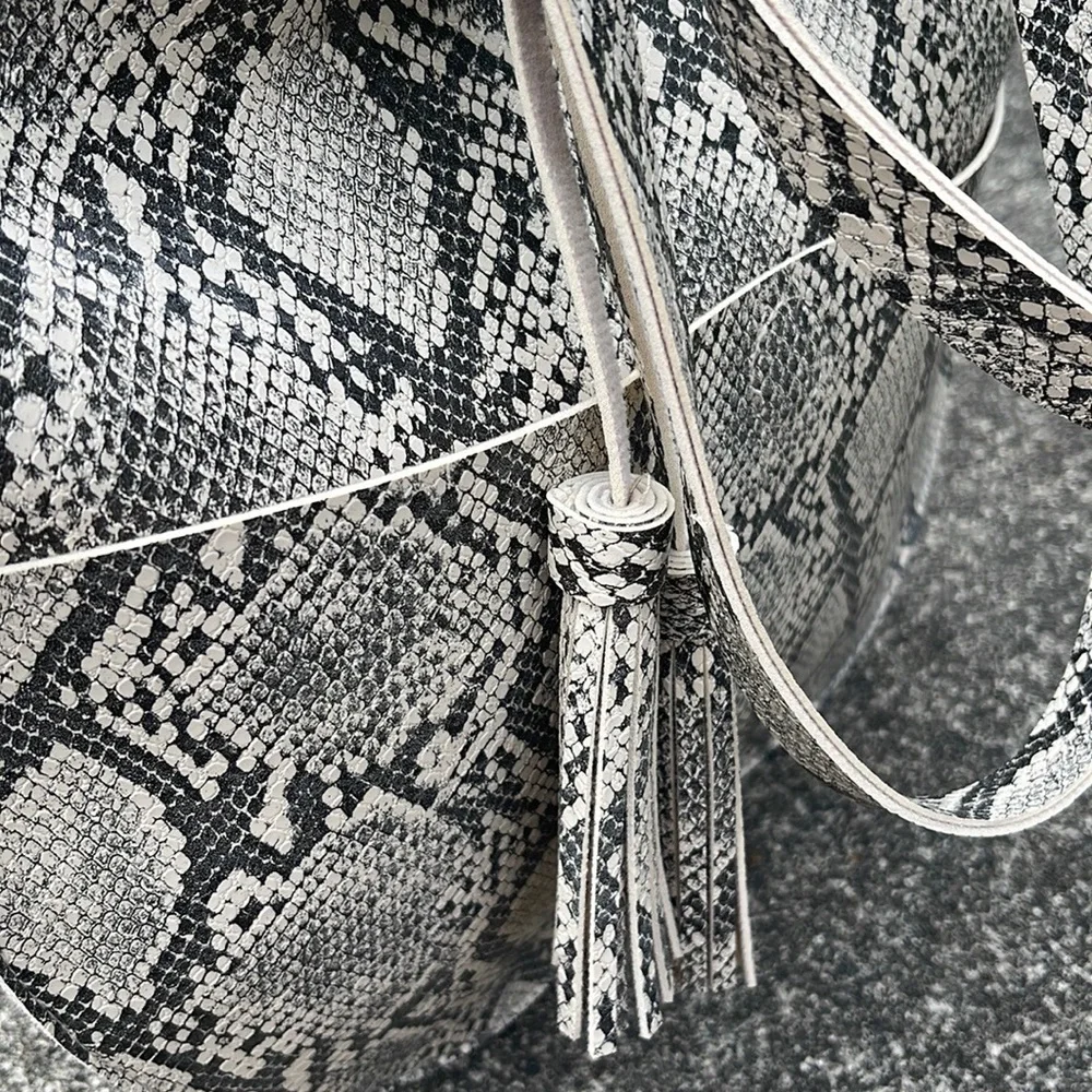 Snake Print Grey/White ite Round Tote with matching tassel